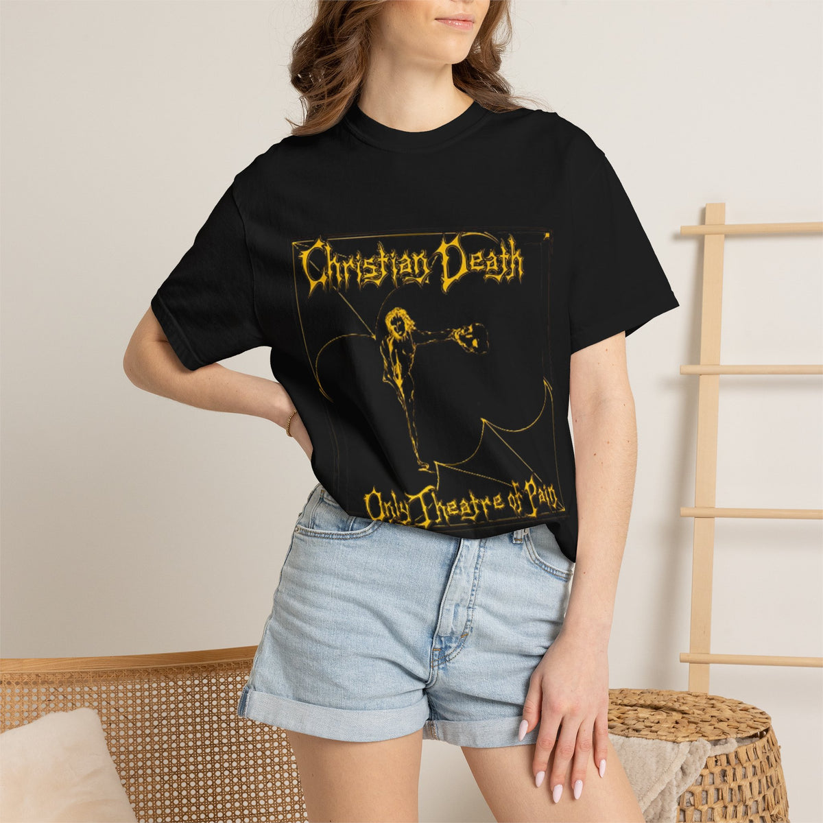 Camiseta con el logo de la banda Christian Death | Ilustración de Only Theatre of Pain