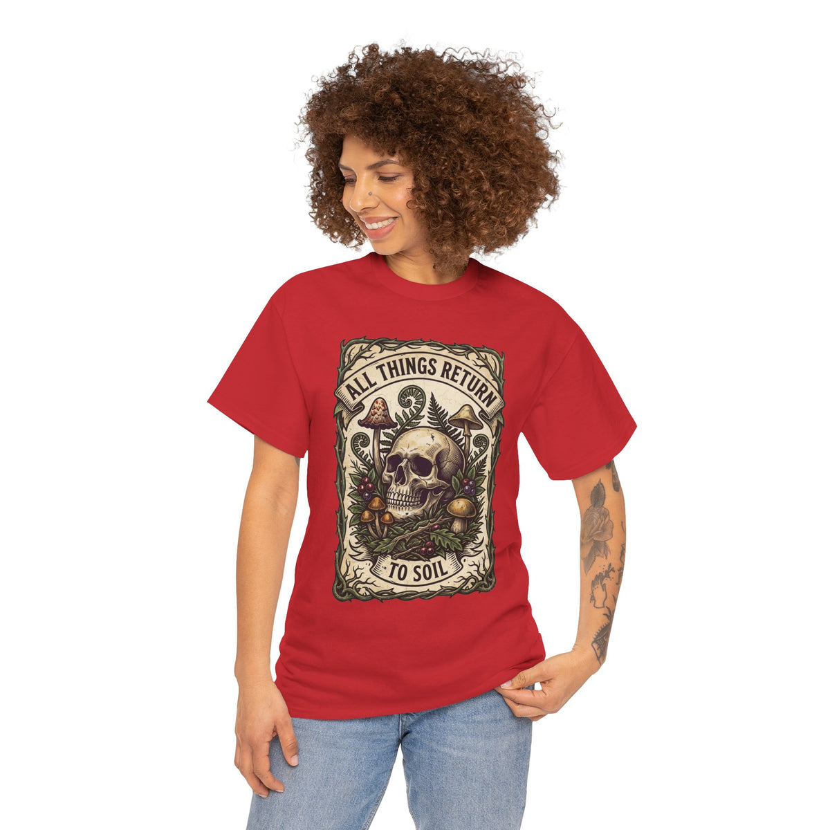 Camiseta con calavera "All Things Return to Soil" | Diseño de setas y botánica