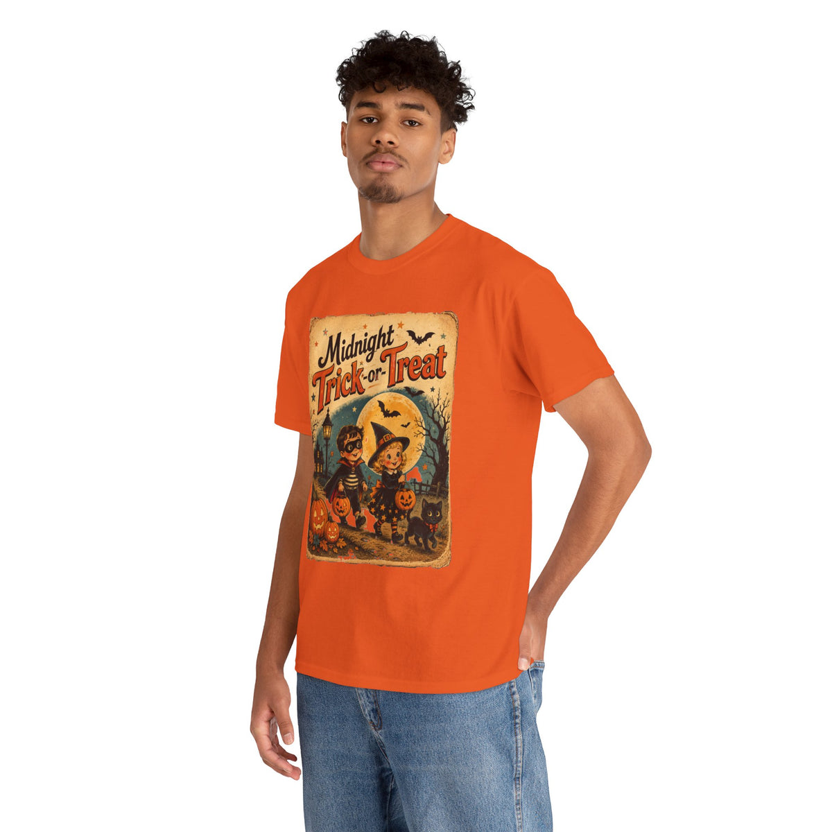 Camiseta de Halloween para niños "Midnight Trick-or-Treat" | Diseño vintage de gato y calabaza