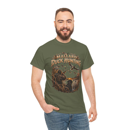 Camiseta de caza de pato azulón | Escena vintage de aves acuáticas, silueta de pantano