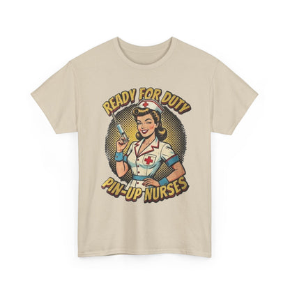 Camiseta de enfermera pin-up «Ready for Duty» | Ilustración retro de enfermera