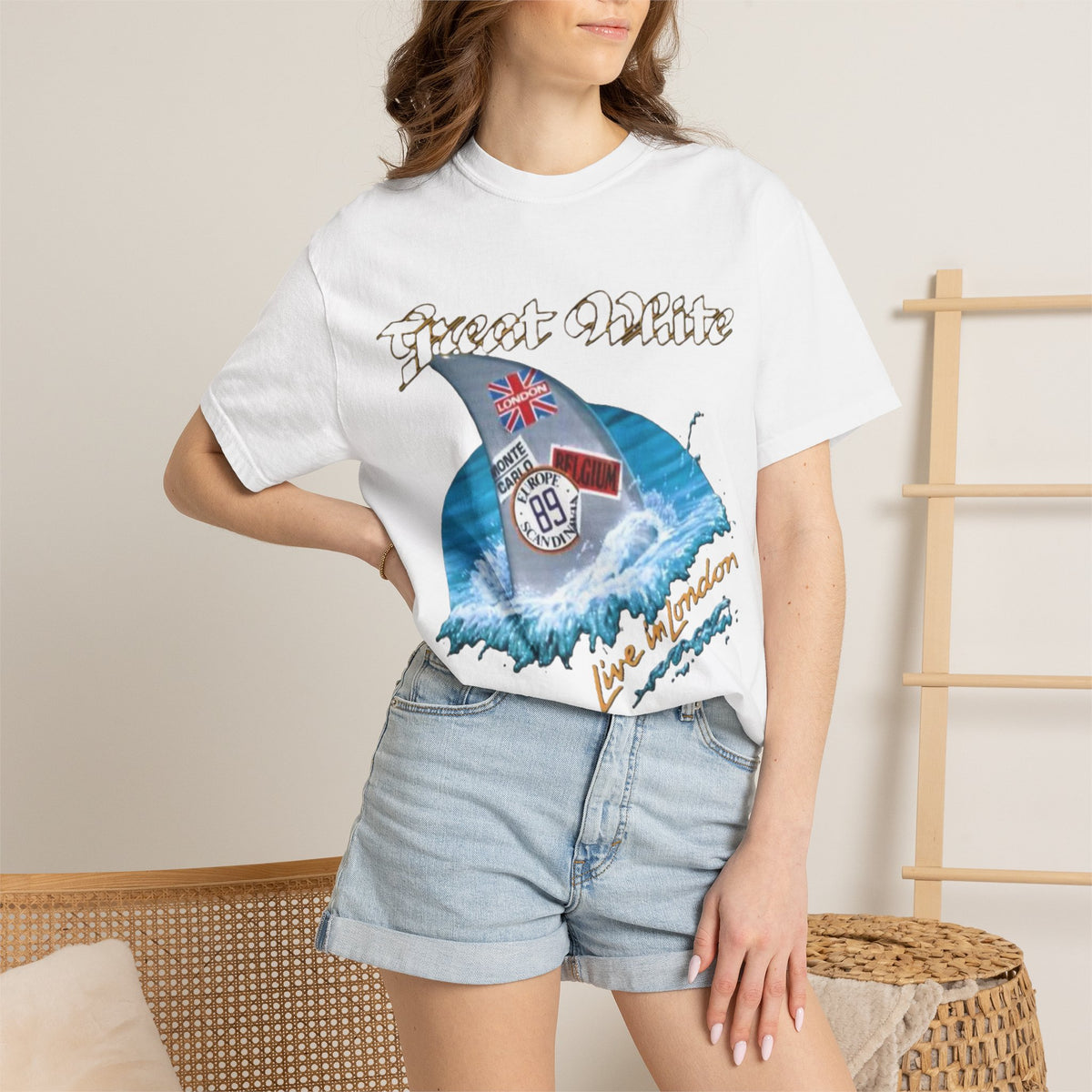 Great White Live in London Shark Surf Wave T-shirt | Live in London 1989 Vintage Tour Tee