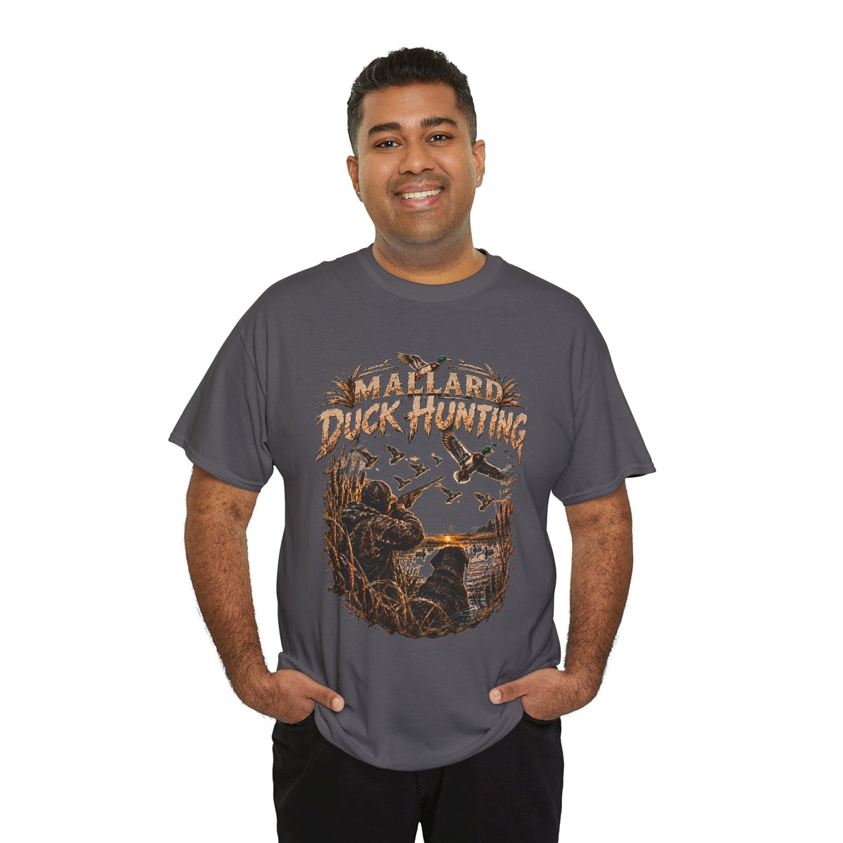 Camiseta de caza de pato azulón | Escena vintage de aves acuáticas, silueta de pantano