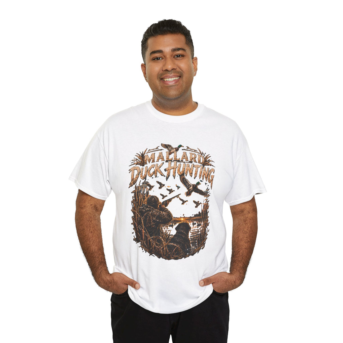 Camiseta de caza de pato azulón | Escena vintage de aves acuáticas, silueta de pantano