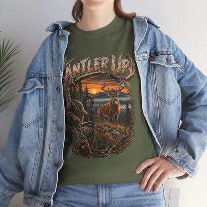 T-shirt Antler Up Deer Sunset | Scène de chasse, cerf en forêt