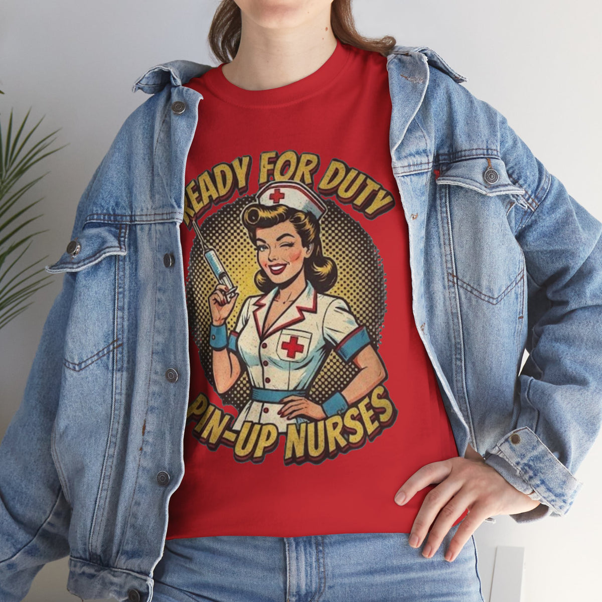 Camiseta de enfermera pin-up «Ready for Duty» | Ilustración retro de enfermera