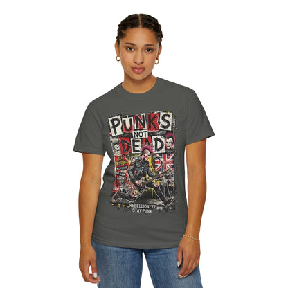 Camiseta gráfica Punks Not Dead | Camiseta de rebelión punk rock