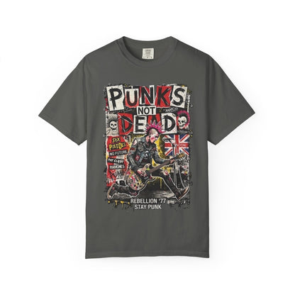 Camiseta gráfica Punks Not Dead | Camiseta de rebelión punk rock
