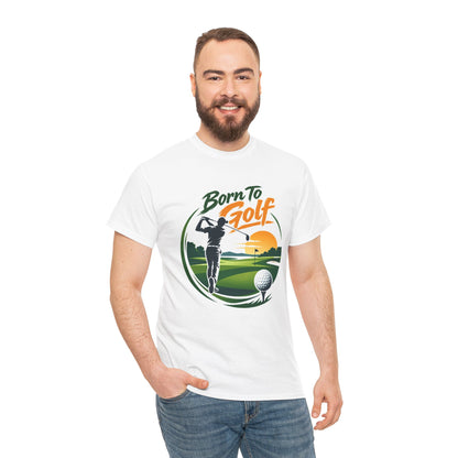 Camiseta Nacido para el golf | Silueta de golfista, escena de campo al atardecer
