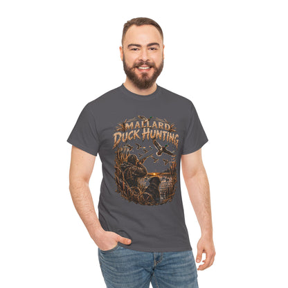 Camiseta de caza de pato azulón | Escena vintage de aves acuáticas, silueta de pantano