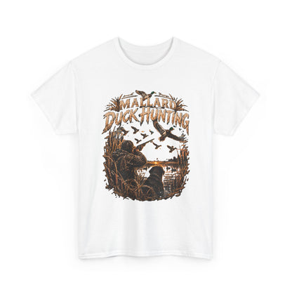 Camiseta de caza de pato azulón | Escena vintage de aves acuáticas, silueta de pantano