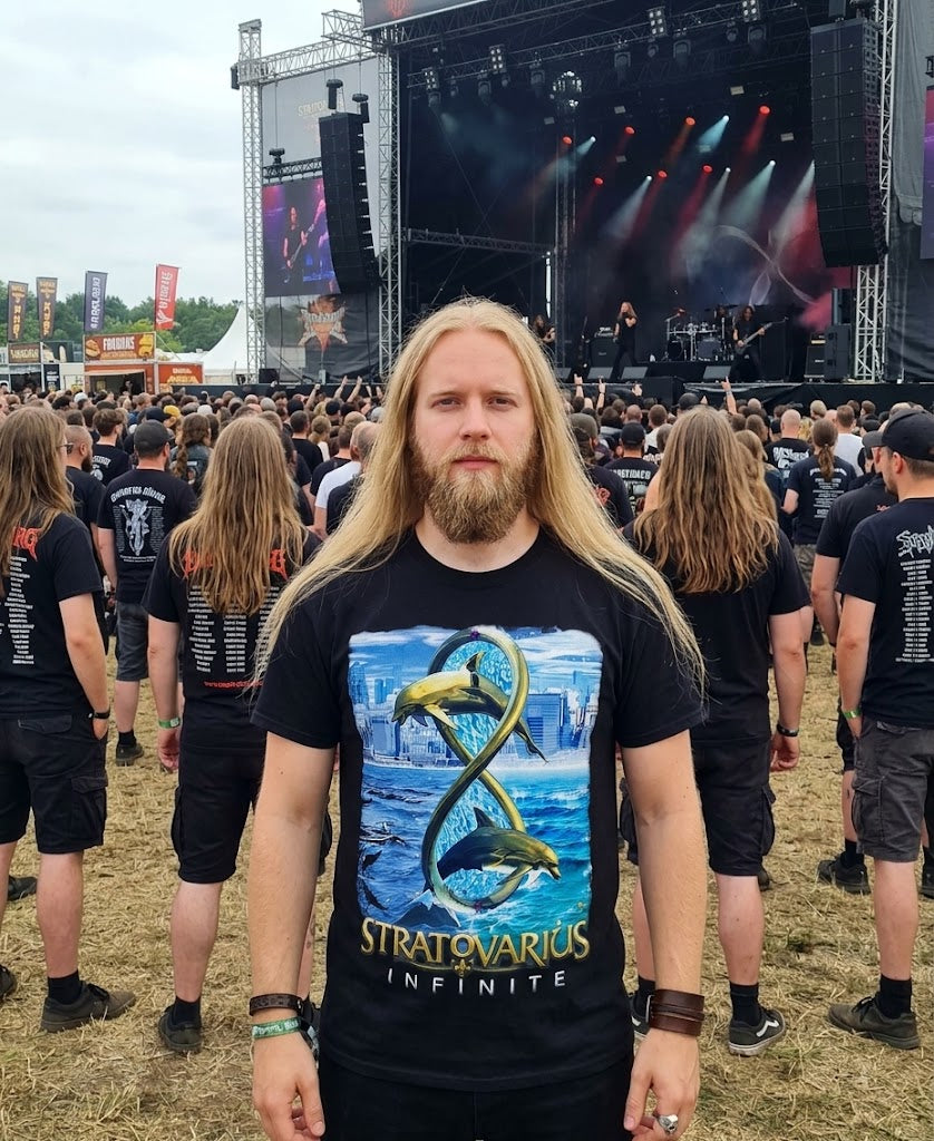 T-shirt Stratovarius Infinite avec logo dauphin | Illustration d'album de groupe de metal