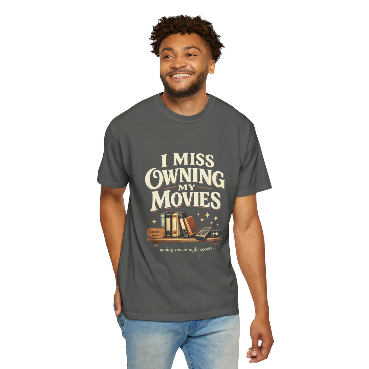 Camiseta "I Miss Owning My Movies", Camiseta vintage de noche de cine, Regalo para amantes de VHS y DVD, Camiseta para coleccionistas de cine, Camiseta de la sociedad de noche de cine analógico