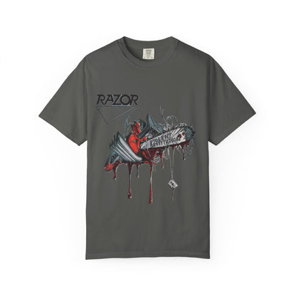 Camiseta de la banda de thrash metal Razor, diseño del álbum Violent Restitution con una motosierra goteando sangre