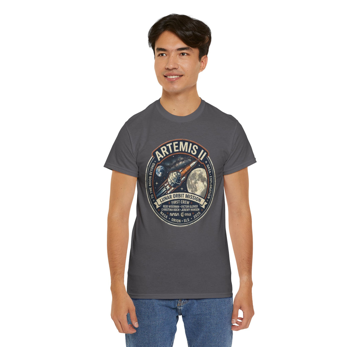 T-shirt de la mission Artemis II en orbite lunaire | Motif écusson fusée lunaire