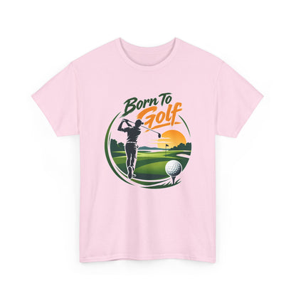Camiseta Nacido para el golf | Silueta de golfista, escena de campo al atardecer