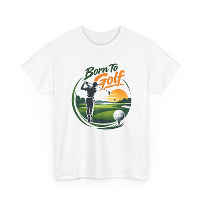 Camiseta Nacido para el golf | Silueta de golfista, escena de campo al atardecer